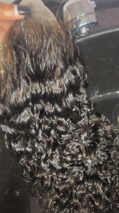 Luxury HD 13x4 Water Wave Wigs (180%) **
